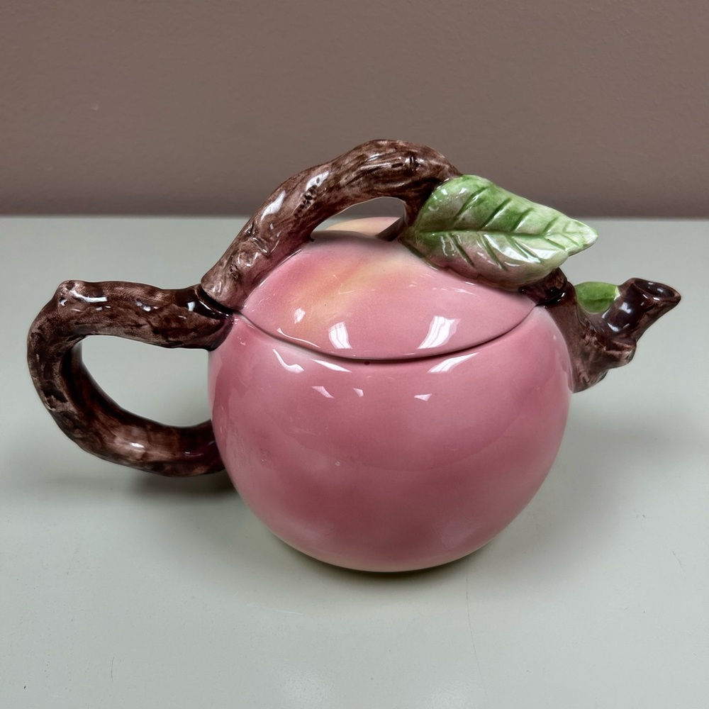 Vntg Russ Berrie 1990's Philippines Small Peach Shaped Porcelain Tea Pot/Creamer
